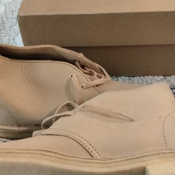 Women's original Clark's Desert Boots, size 9. - Picture 5 of 7